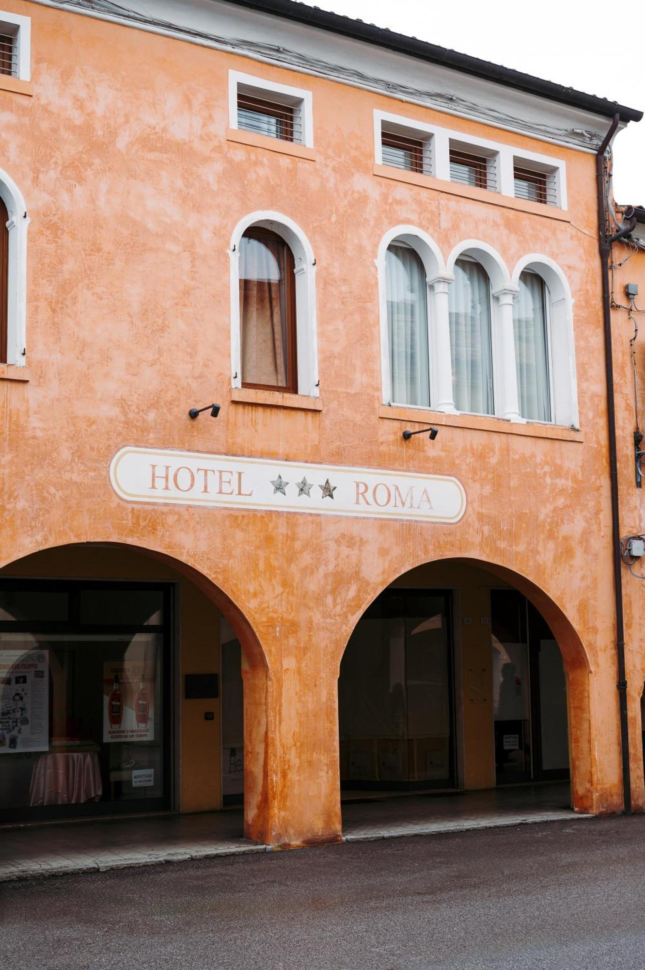 Hotel Roma تْشيتاديلاّ المظهر الخارجي الصورة