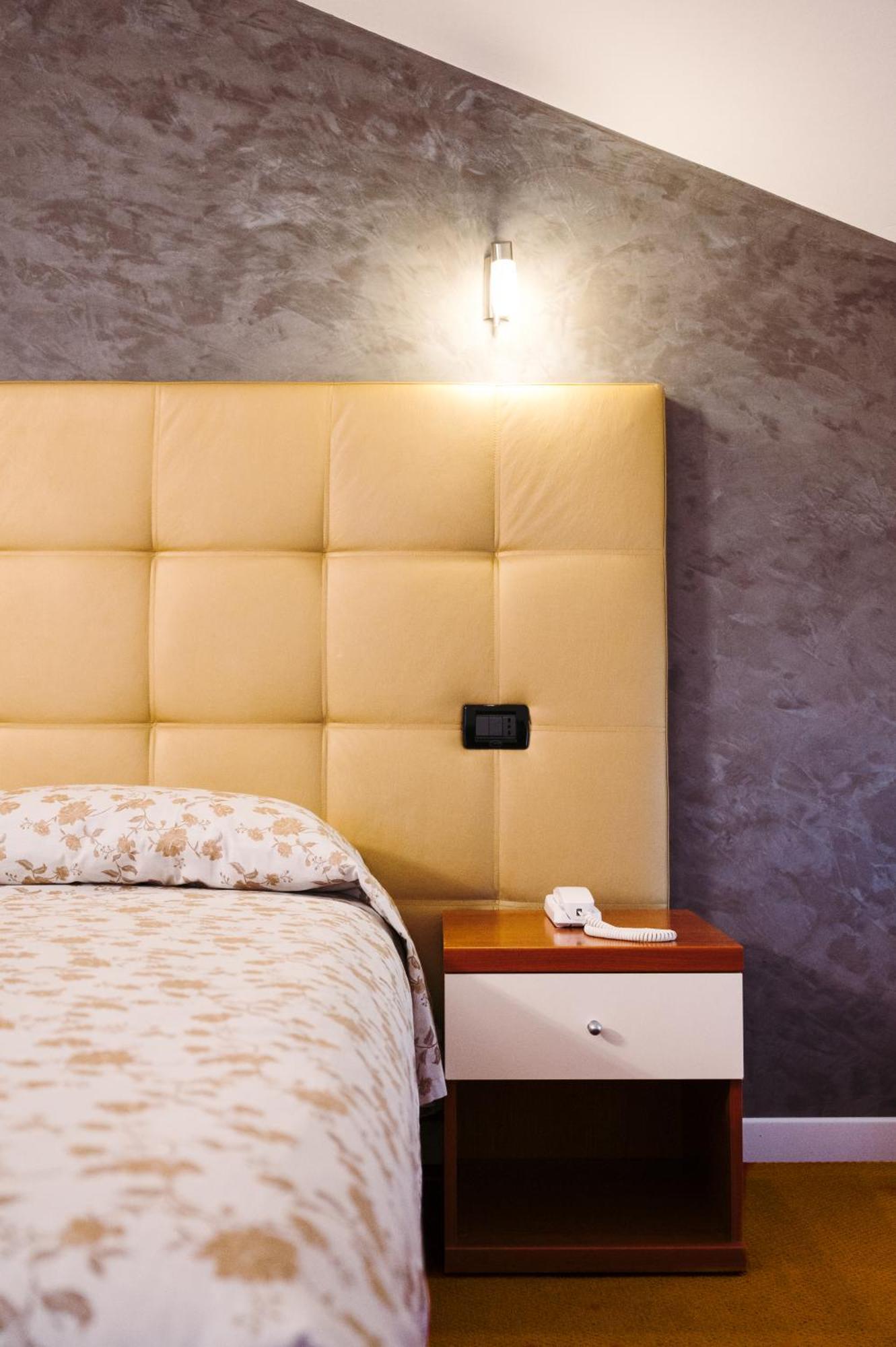 Hotel Roma تْشيتاديلاّ المظهر الخارجي الصورة